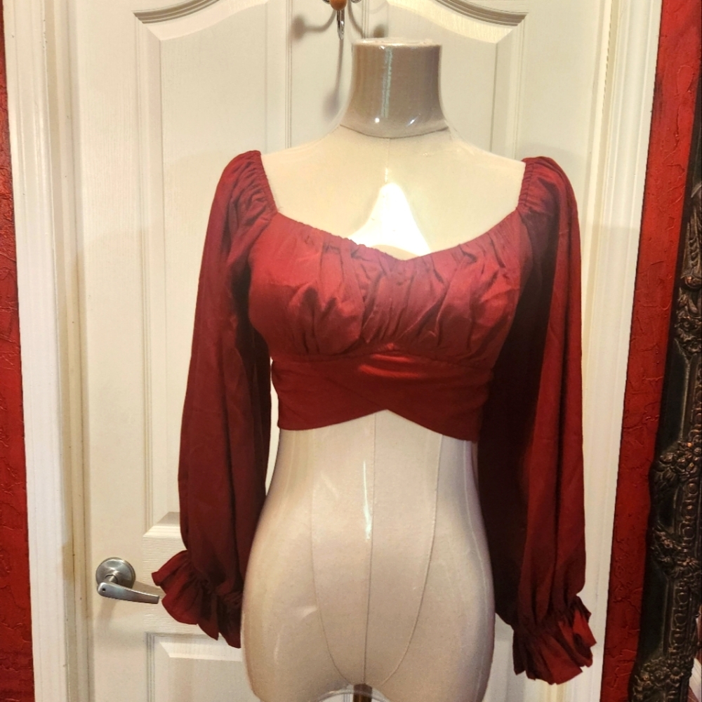 Kayla's Armoire Top - Picture 4 of 7